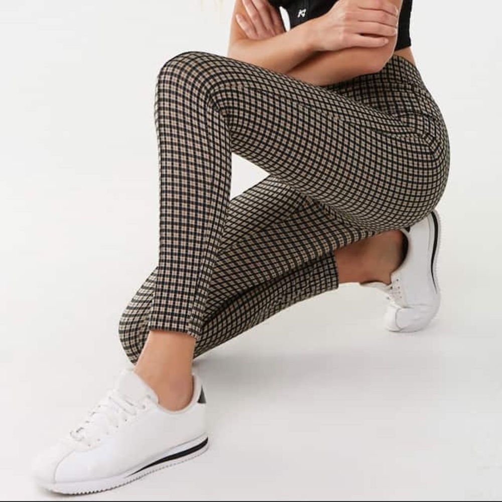 Forever 21 | CHECKERED PLAID LEGGINGS